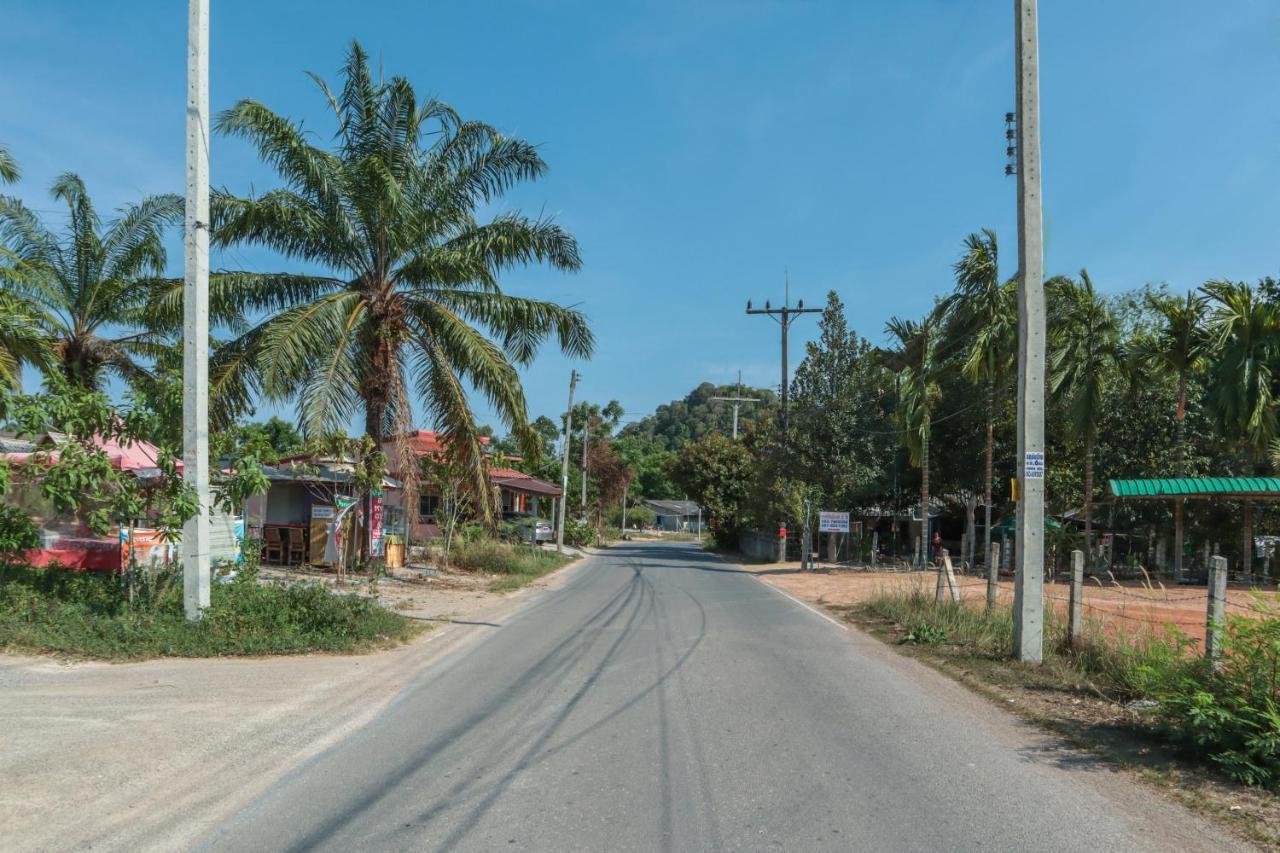 Oyo 809 Golden Palm Resort Ao Nang Dış mekan fotoğraf